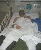 Teniente Mendoza en el Hospital General Militar después de que el coronel Celedón lo disparó cinco veces. Foto: twitter @CessCorte 